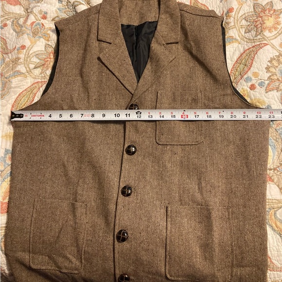 Herringbone Vest - Picture 9 of 9
